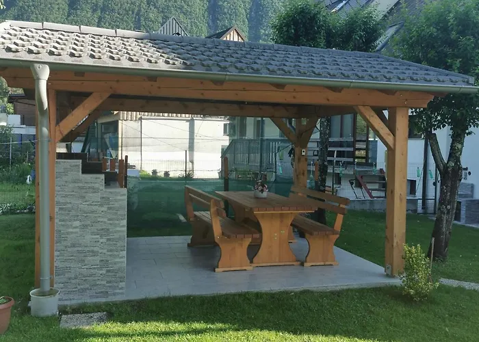 Apartma Miko דירה